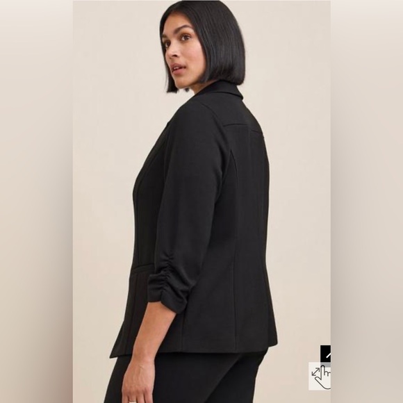 Torrid Studio Cupro Single Button Blazer NWT - Picture 3 of 7